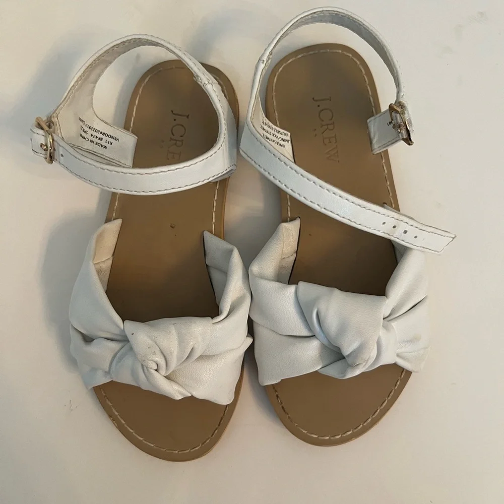 VGUC Girl’s Knotted Sandal with Ankle Strap